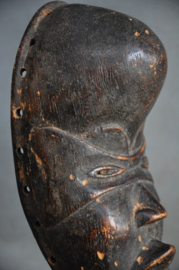 Aged passport mask of the DAN tribe, Liberia, approx. 1950