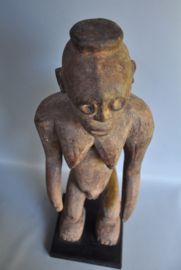Large heavy female statue of the Montol/Afo from Nigeria, ca 1970