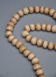 Monumentale Tibetaanse Mala – Fossiele Schelp 108 kraals