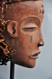 GREAT! Refined carved decorative face mask from the CHOKWE, DR Congo