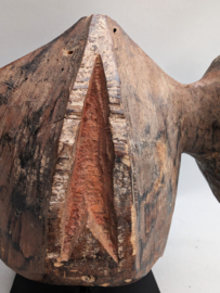 Mambila Janus Helmmasker: Een Alziende Beschermer uit de Suaga-Traditie