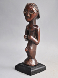 Houten vrouwelijke talisman van de TABWA, DR Congo, ca 1970