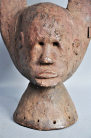 Ouder hoofdmasker van de MAMA, Nigeria, ca 1960