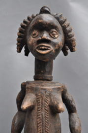 Groot vrouwelijk voorouderbeeld van de AFO, Nigeria, 1960-70