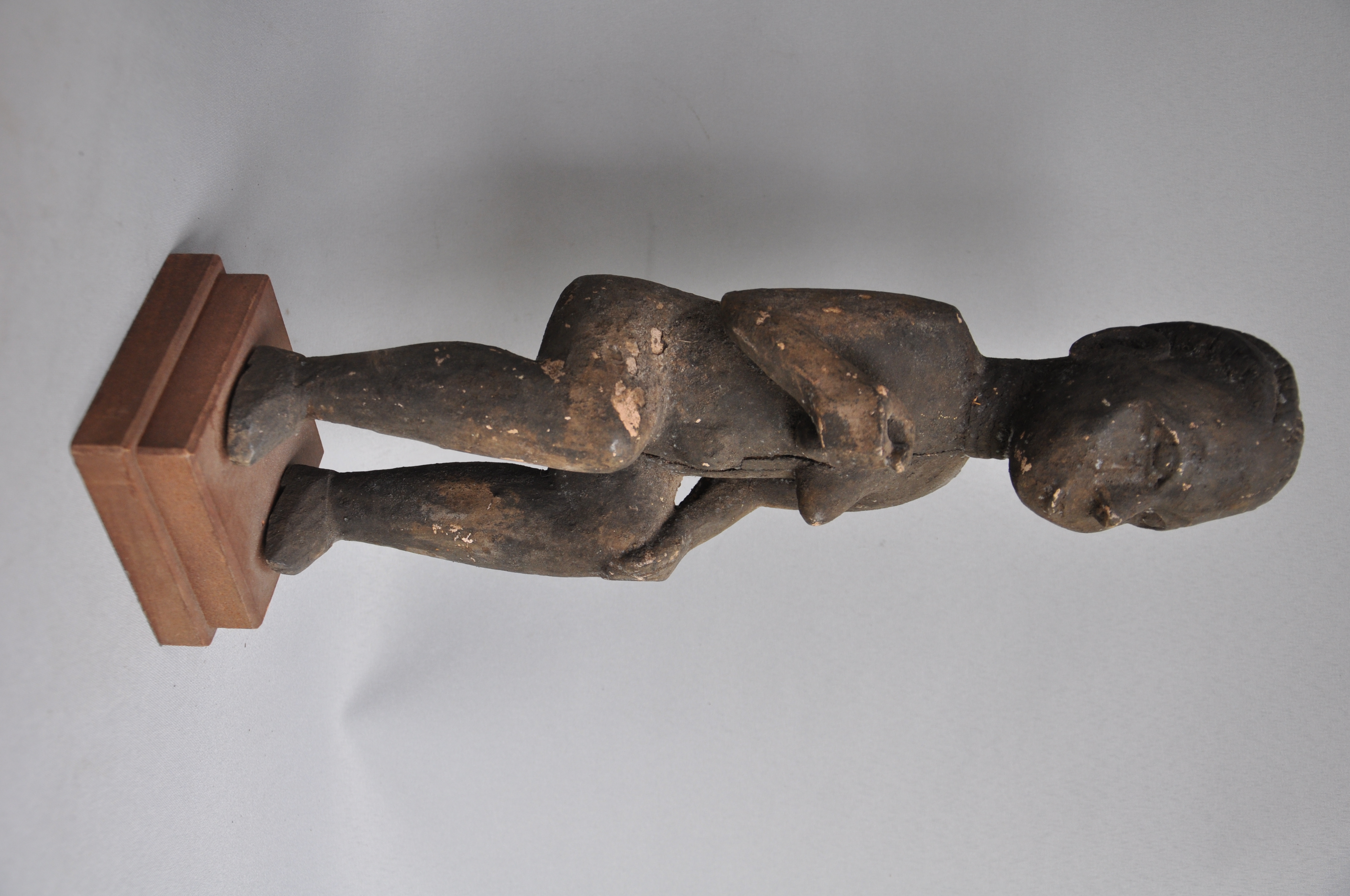 Vrouwelijk houten beeld, Akan, Ghana, ca 1960
