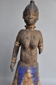 Yoruba Altaarbeeld - Nigeria-  Krachtige Vruchtbaarheidssymboliek- ca 1960