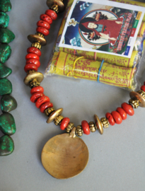 Lot Tibetan/Nepal jewelry, Nepal, 2nd half of the 20th century (lot 4)