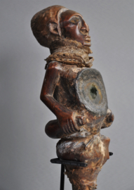 Decoratieve welvaartsfetish, Bacongo, DR Congo, ca 1970