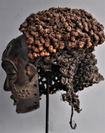 Decorative face mask of the CHOKWE, DR Congo, ca 1980