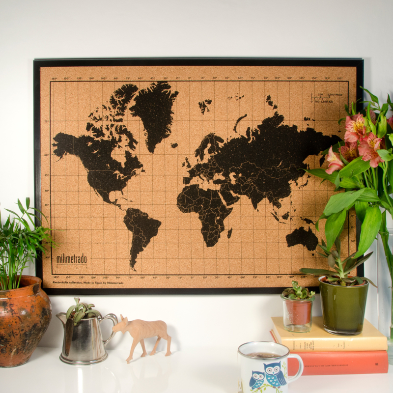 druiven Productie loyaliteit Wereldkaart prikbord kurk - zwart | Wereldkaarten | Happy Flamingos