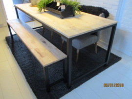 Tafel Tarifa medium ( 170 tot 200 cm)