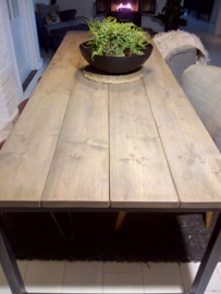 Tafel Gion Large: van 240 cm tot 300 cm lang