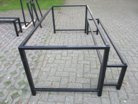 Staal onderstel tafel Zamora