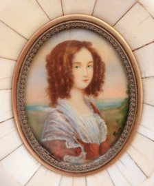 Miniatuur portret jonge vrouw 19e eeuw
