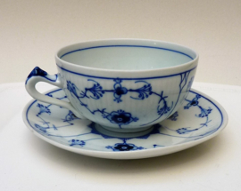 Blue white Strawflower porcelain tea cup with saucer