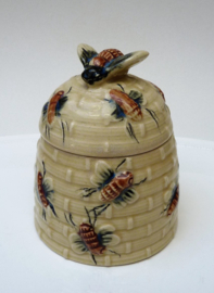 Ceramic beehive honey pot