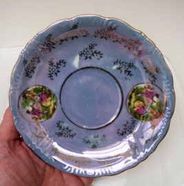 Versailles Fragonard lavendelblauwe lusterware kop op pootjes