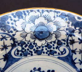 Delfts blauw aardewerk bord 18e eeuw