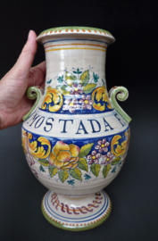 Deruta apothecary jar Mostada F