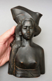 Art Deco Balinees houtsnijwerk buste Bruid