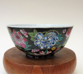 Chinese Jingdezhen porcelain Famille noir Thousand Flowers bowl