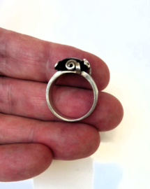 Zilveren ring met toermalijn kwarts maat 14,5