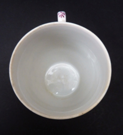 August Warnecke China Purpur coffee cup with saucer