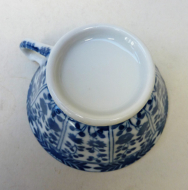 Blue white Kangxi style Chinoiserie teacup with saucer