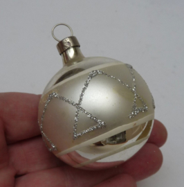 Vintage kerstbal zilver gesatineerde band 6 cm