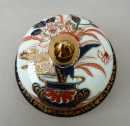 Imari porcelain lidded jar