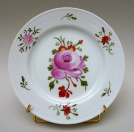 August Warnecke East Frisian Rose breakfast dessert plate