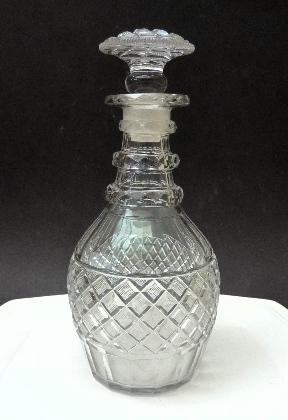 Engelse of Ierse geslepen glazen karaf Regency ca 1820