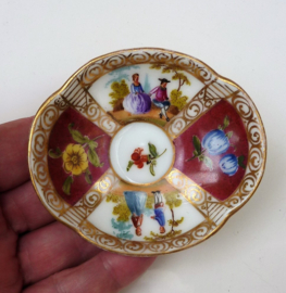 Een paar Dresden miniatuur quatrefoil verzamelaars kop en schotels 19e eeuw