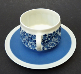 Arabia Finland Doria coffee cup with saucer