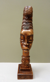 Mid Century tribal art houten sculptuur Afrikaanse vrouw