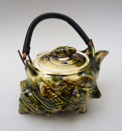 Japanese Mid Century studio pottery conch shell teapot 225 ml
