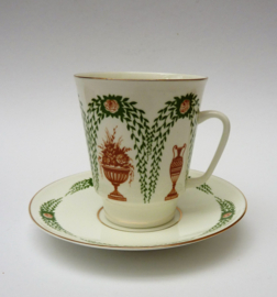 Lomonosov porcelain cups with saucers Empire style Garlands