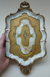 Florentine serving tray in White and Gold
