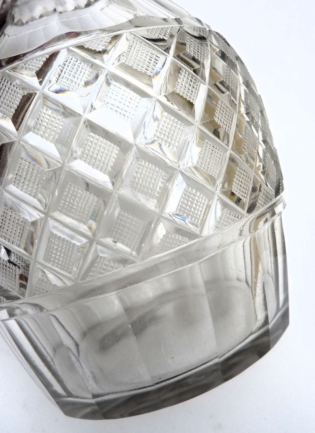 Anglo Irish Regency cut glass decanter