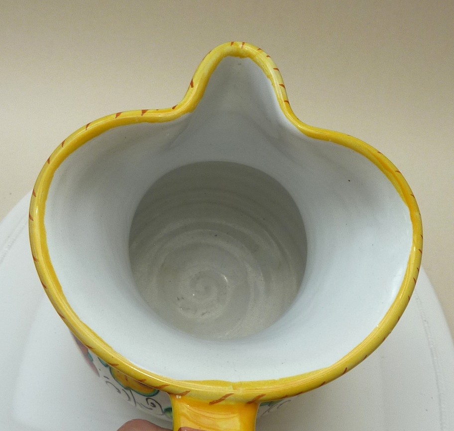 Deruta Sberna pitcher Raffaellesco