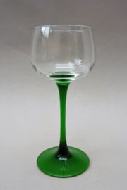 Luminarc France Emerald Elzas witte wijn glas op licht uitlopende groene voet