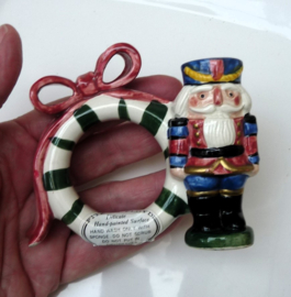 Fitz and Floyd Kerst Nutcracker servetringen keramiek