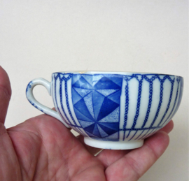 Japanse Early Showa blue white porcelain tea cups with saucer