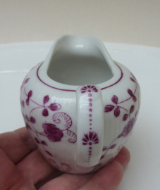 August Warnecke China Purpur roomkannetje