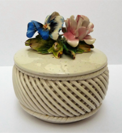 Capodimonte porcelain trinket box