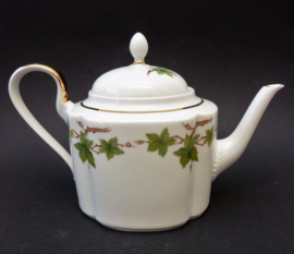 Scherzer Bavaria porcelain teapot with Vine decoration