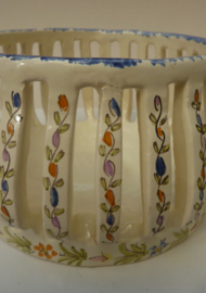 Martres Tolosane faience uien knoflook pot met deksel