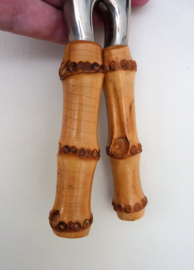 Retro nutcracker with bamboo handles