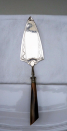 White metal cake server with horn handle