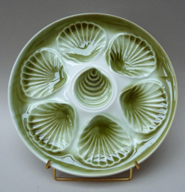 Moulin des loups green white faience scallops oyster plate